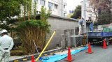 本日工事中！店舗南側道路の旧衛生センターの北壁撤去工事