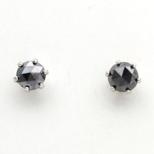 Pt900 プラチナ　ブラックダイヤモンド 0.25ct×2 ピアス　中古　美品　 洗浄・消毒済　質屋　4月誕生石