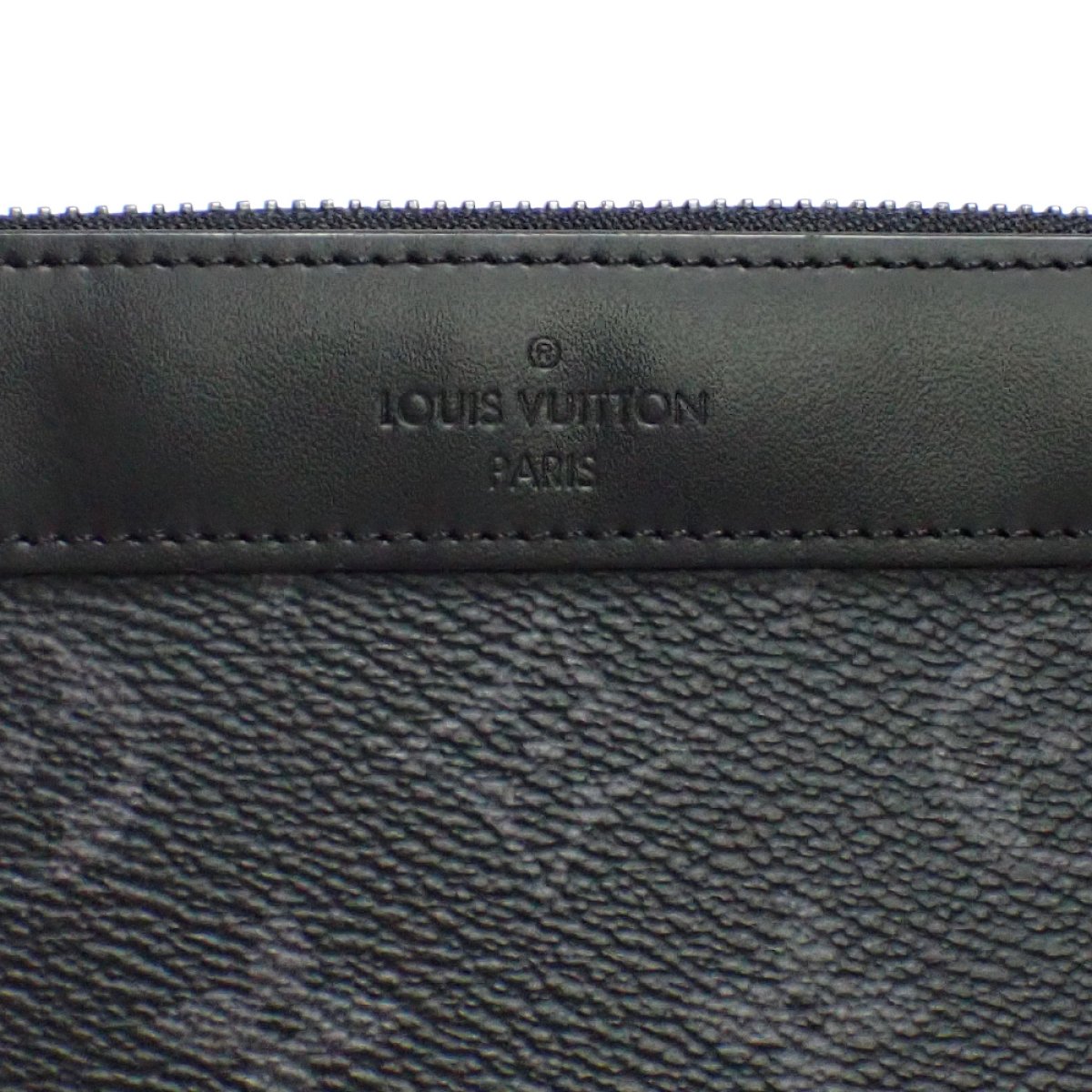 画像3: 【LOUIS VUITTON】ルイ・ヴィトン　ポシェット・ディスカバリーPM　M44323　モノグラム・エクリプス　メンズ 　ポーチ　クラッチ　ウォレット　黒　財布　中古　美品　質屋