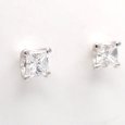 画像4: Pt900 プラチナ　ダイヤモンド 0.54ct　ピアス　角ダイヤ　プリンセスカット　中古　美品　 洗浄・消毒済　質屋　ジュエリー　レディース　 ダイヤ　4月誕生石 (4)