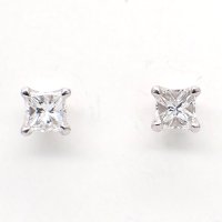 Pt900 プラチナ　ダイヤモンド 0.54ct　ピアス　角ダイヤ　プリンセスカット　中古　美品　 洗浄・消毒済　質屋　ジュエリー　レディース　 ダイヤ　4月誕生石